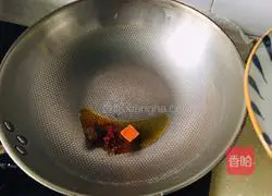 Illustration of making sauce-flavored beef brisket powder 5