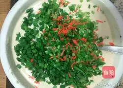 Illustration of how to make chive pancake rolls 8