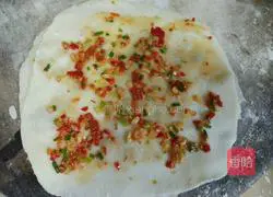 Illustration of how to make scallion pancakes (scallion pancakes) 13