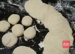 Illustration of how to make delicious meat buns 5