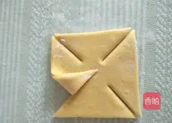 Illustration of how to make windmill steamed buns 9