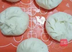 Illustration of how to make white radish and sausage buns 5
