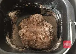 Illustration of how to make black rice and brown sugar steamed buns 4