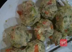 Illustration of how to make Sophora japonica pancakes 8