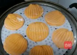 Illustration of how to make pumpkin shell steamed buns 15
