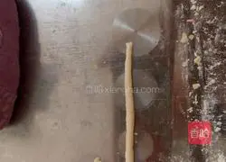 Illustration of how to make slipper steamed buns for couples 15