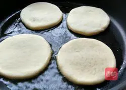 Illustration of how to make sugar and oil cakes 12