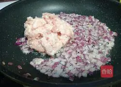 Illustration of how to make minced pork, ham and shaomai 7