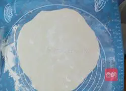 Illustration of how to make red bean milk-flavored steamed buns 4