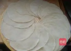 Holdings Illustration of making leaf cake 13