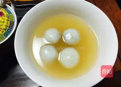 Illustration of making glutinous rice balls 12