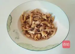 Illustration of how to make duck intestine fried rice 4