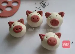Illustration of how to make Little Pig Red Bean Paste Rice Balls 13