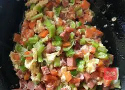 Yangzhou fried rice recipe illustration 7