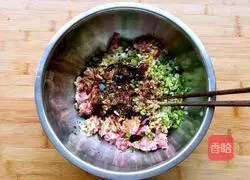 Illustration of how to make amaranth and meat dumplings 7