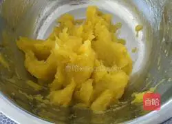 Pumpkin Illustration of how to make steamed buns 2