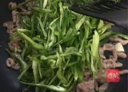 Illustration of how to make pancake hand rolls 14