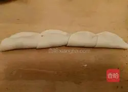 Illustration of how to make rose dumplings 4