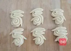 Illustration of how to make Jade Rabbit steamed buns 14