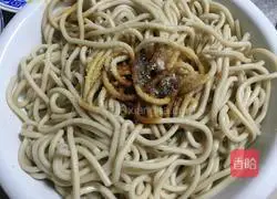 Illustration of how to make special fried noodles 7
