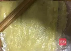 Illustration of how to make pastoral shrimp and potato cakes 4