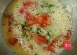 Illustration of how to make tomato omelette 3