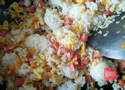 Colorful Egg Fried Rice Illustration of how to do it 11