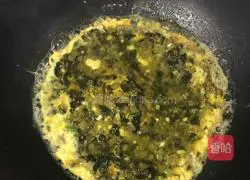 Illustration of how to make duck egg pancake with vegetable moss 4