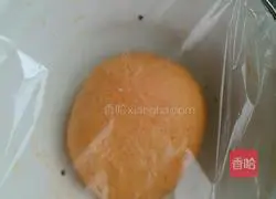 Illustration of how to make pumpkin steamed buns 4