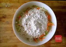 Illustration of making two silk cakes 3