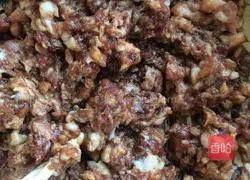 Illustration of how to make pork and corn dumplings 1