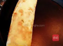 Illustration of how to make ham and egg cake 9