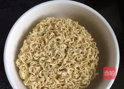 Illustration of how to make simple fried noodles 4