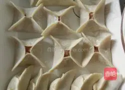 Illustration of how to make shrimp and cabbage (triangular dumplings) 9