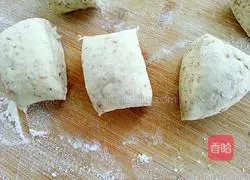 Milk oatmeal steamed buns recipe 7