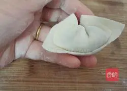 Yuanbao dumpling wrapping method illustration 7