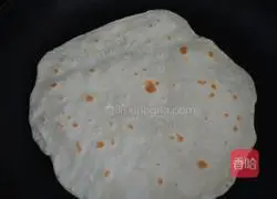 Illustration of how to make pie crust 11