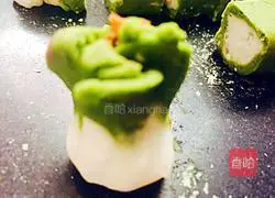 Illustration of how to make cabbage steamed buns stuffed with bean paste 7