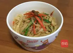 Illustration of how to make soybean paste noodles 7