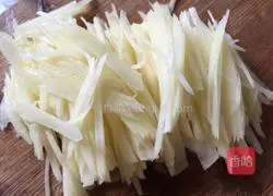 Illustration of how to make fried rice with shredded potatoes 3