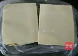 Illustration of how to make shepherd's purse and shrimp wontons 2