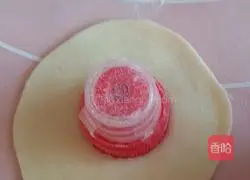 Illustration of making buns 3