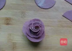 Rose flower Illustration of how to make purple sweet potato buns 11