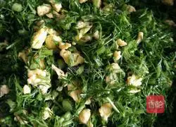 Illustration of how to make fennel and egg stuffed buns 5