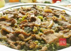 Illustration of how to make noodles with celery and big meat 6