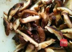 Illustration of how to make beef fried rice 2