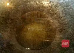 Illustration of how to make fried noodles with spicy pepper and shredded pork 3