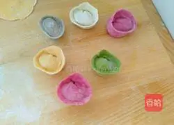 Illustration of how to make Yuanbao dumplings 17