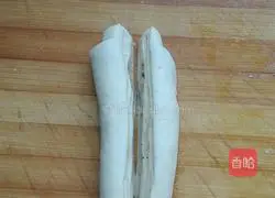 Illustration of how to make salt and pepper puff pastry 15