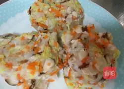 Illustration of how to make cabbage, mushroom and meat buns 7